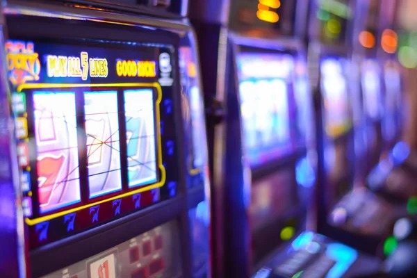 hptoto login game demo interface showing slot and live-dealer options